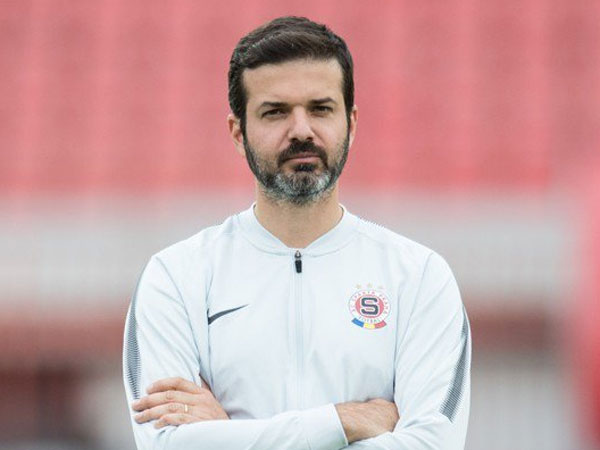 סטראמצ'יוני. מבקש סבלנות