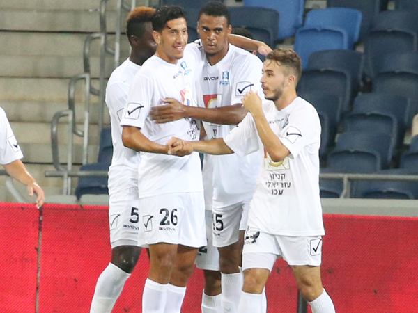 הפועל חיפה ועכו ראש בראש (צילום: יוסי שקל)