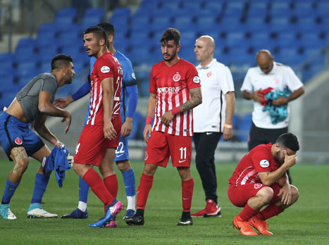 הפקת לקחים. הפועל ת"א יורדת ליגה בעונה שעברה (אלן שיבר)