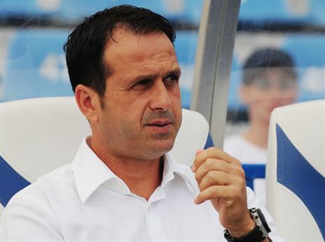 רוני לוי. מוליך את הטבלה בקפריסין