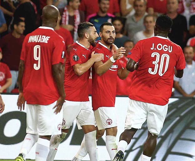 זומנו לסגל של ניגריה. וואקמה ואוגו (אלן שיבר)