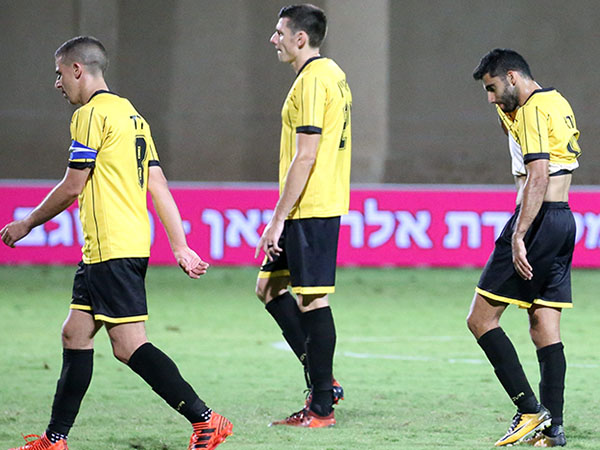 שתי נקודות בשלושה מחזורים (יוסי שקל)