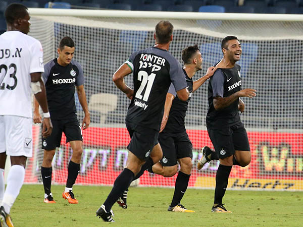 קאיו שוב כבש, שוב נגד הפועל עכו (צילום: יוסי שקל)