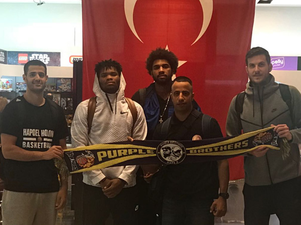 הפועל חולון באיזמיר. "זכו" לאבטחה כבדה