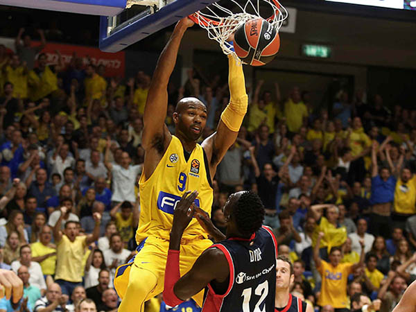 ההשפעה שלו בצבע אדירה. טיוס (אלן שיבר)