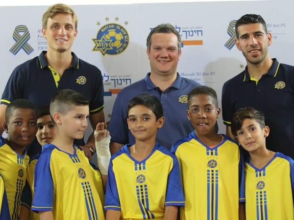 שוינפלד. יצא להגנתו של קיארטנסון (ליאור טימור, האתר הרשמי)