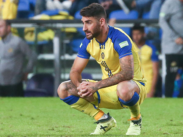 עטר מתוסכל. דיכאון במכבי ת"א (צילום: דני מרון)