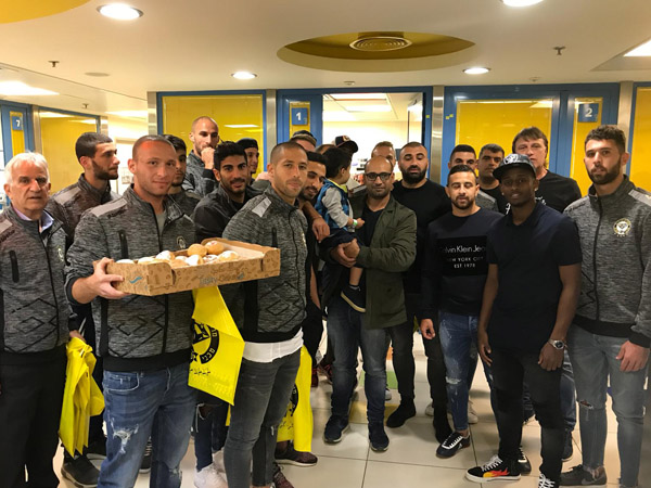 נתניה בביה"ח מאיר. הגיעו לשמח את הילדים