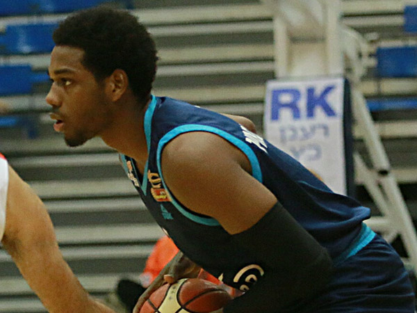 לויד. לוהט (מנהלת הליגה)