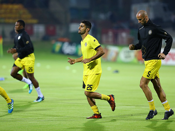 תירם יחליף את ורגוץ' במרכז ההגנה (צילום: לירון מולדובן)