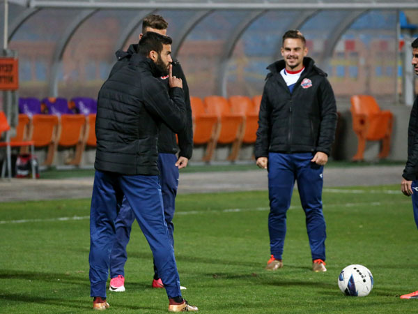 ממן משתיק את הקהל האדום הטעון (יוסי שקל)