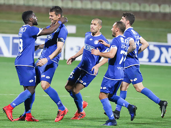 שוב אשקלון פתחה טוב, אך לבסוף הפסידה. נעים: "אפשר להיות גאים בשחקנים" (דני מרון)