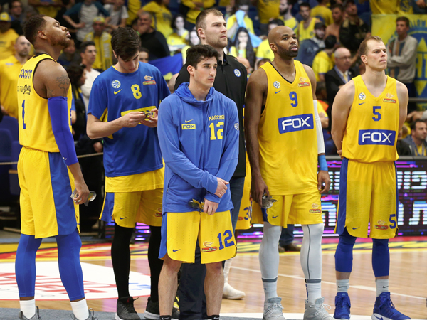 אבל בסוף היא התייצבה על הפודיום של המפסידה (אלן שיבר)