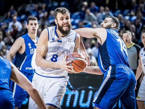 הכחולים לבנים אפשרו ליריבה לקלוע 14 שלשות ולקחת 15 כ"ח בהתקפה (FIBA)