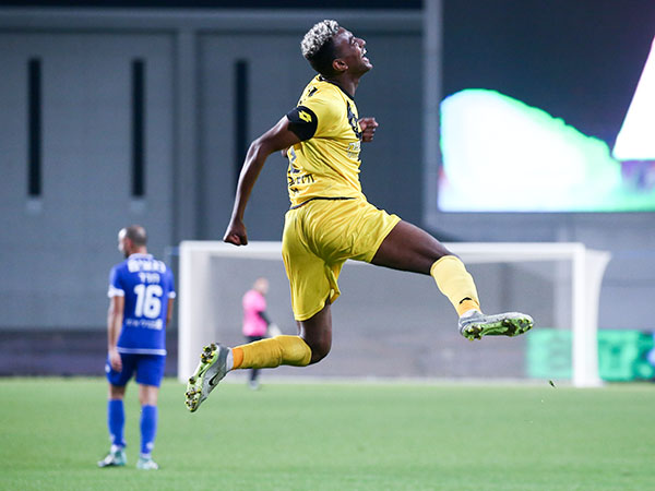 ישוב לסגל של הקבוצה הבוגרת. מלדה (דני מרון)