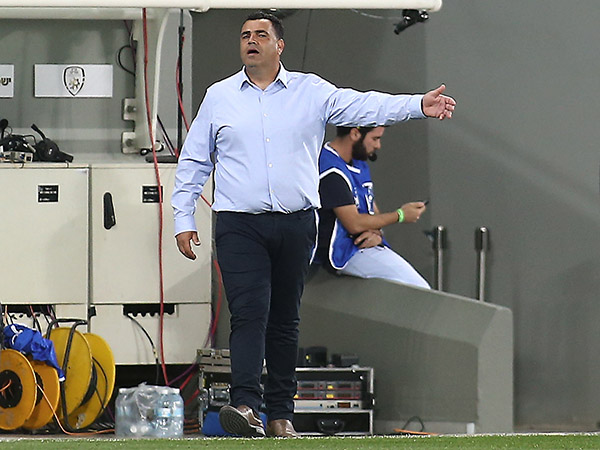 קורצקי ינסה להתנחם בהישארות בליגה (צילום: אלן שיבר)