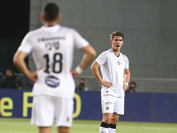 קיארטנסון מאוכזב (אלן שיבר)