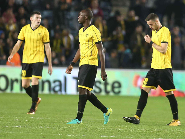 שחקני בית"ר. יסיימו לראשונה מעל מכבי ת"א מאז 2008/9 (אלן שיבר)