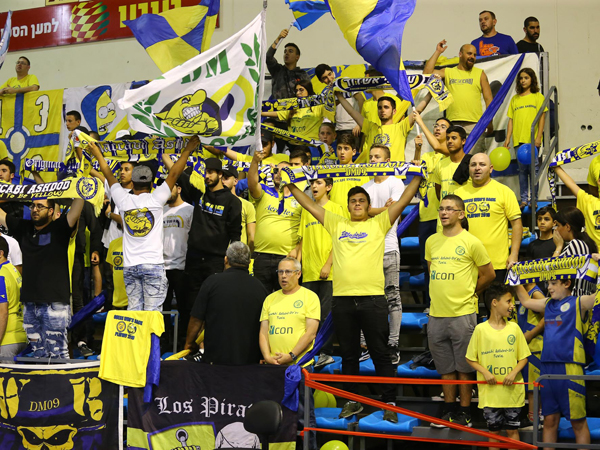 להיכל מנורה יהיה קל יותר להביא אוהדים (מנהלת)