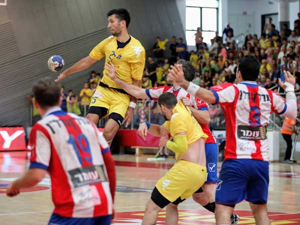 (הדר ואן קולא, איגוד הכדוריד)