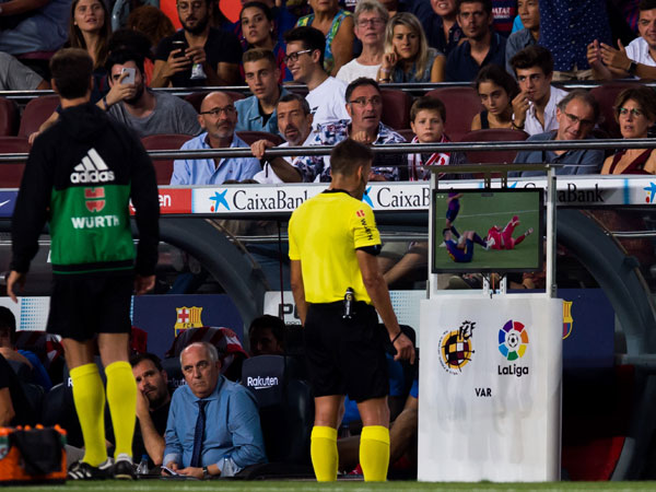 מנסאנו. "המרפק לא הגיע לשם בעצמו" (getty)