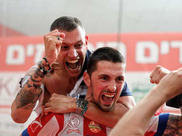 הפועל ראשל"צ תגן על התארים? (הדר ואן קולא, איגוד הכדוריד)