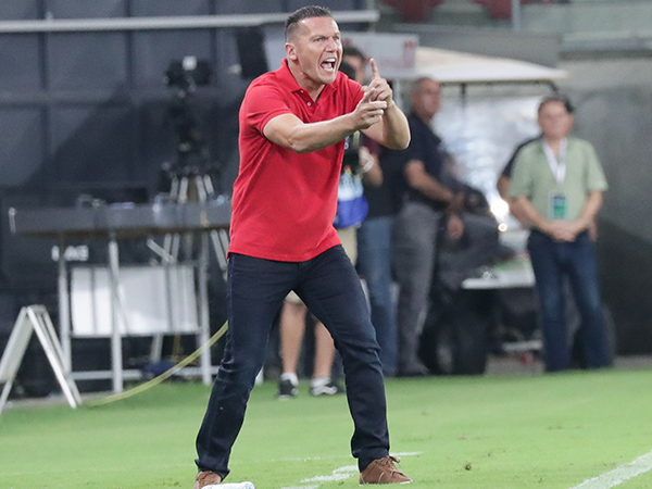 חייב לנצח. בכר (דני מרון)