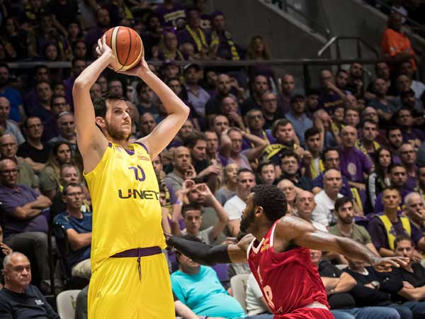 אבל פניני הוא זה שקבע מי סיימה עם היד על העליונה (מנהלת הליגה)