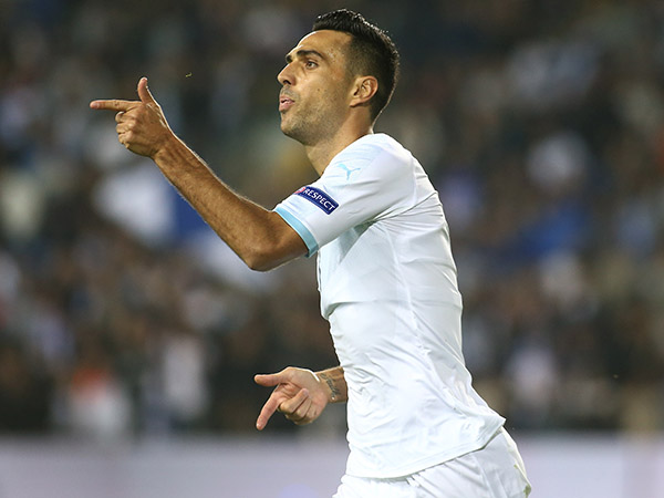 "מציק לי שמהללים ואז שואלים אם ראוי שאפתח" (אלן שיבר)