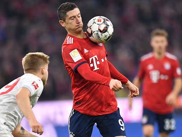 לבנדובסקי ובאיירן לא יוצאים מזה (getty/sebastian-widmann)