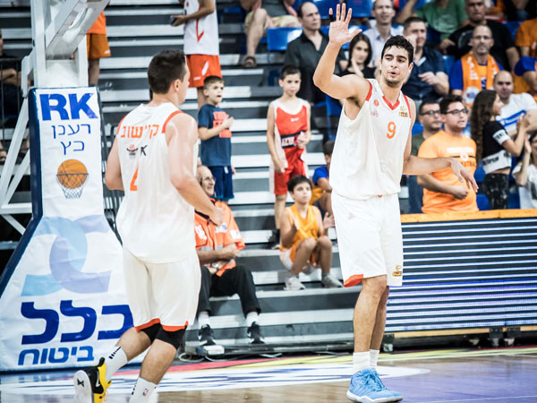 חוזרים לחייך. שגב וקולשוב (מנהלת הליגה)