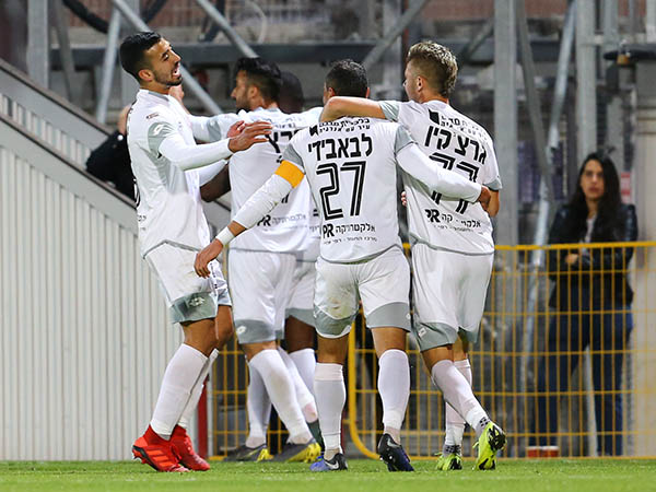 הפתעת העונה (לירון מולדובן)