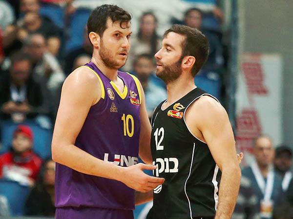 פניני נקלע לבעיית עבירות מוקדמת (אלן שיבר)