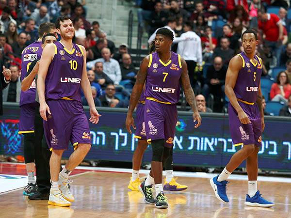 חולון נפרדת מהגביע (אלן שיבר)