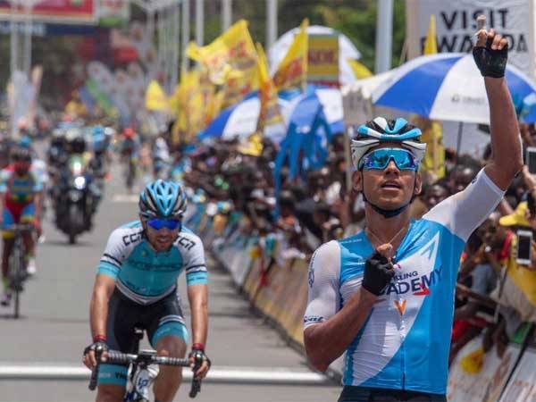 אווילה. ניצחון ראשון השנה. (טור רואנדה)