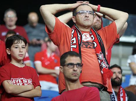 הפועל ת"א. אחת הקבוצות שהתפרקו בעידן אורליצקי (אלן שיבר)