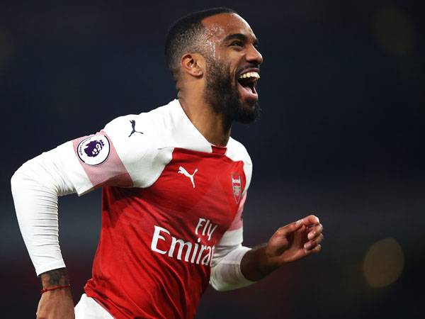 יעזור לארסנל לבצע מהפך? לאקאזט. (Photo by Julian Finney/Getty Images)