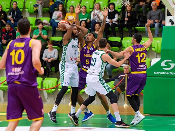 משחק צמוד בבולגריה (FIBA)