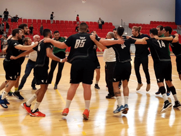 שחקני ב"ש. חוגגים פלייאוף ראשון בתולדות המועדון (אתר רשמי)