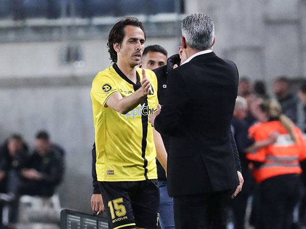 יחזקאל ובניון. שופע מחמאות לכוכב (דני מרון)