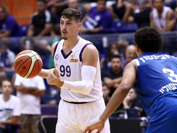 (מנהלת הליגה)