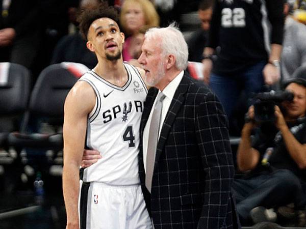 המארחים חגגו (צילום: Ronald Cortes/Getty Images)