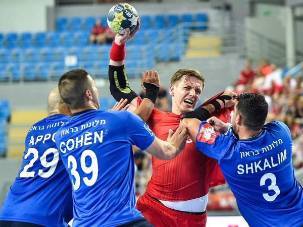 אכזבה בפולין (EHF)