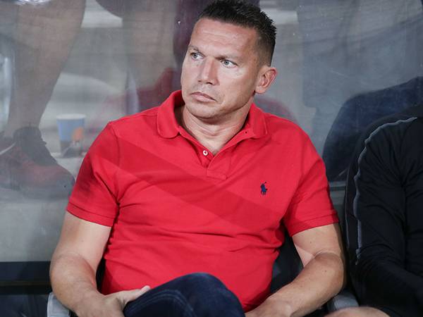 פותח עונה. בכר (דני מרון)