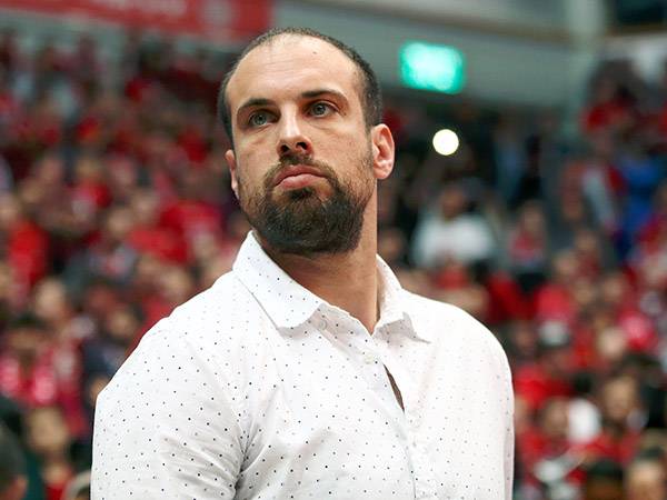 הלפרין. התרשם מהיכולת ההגנתית של קאזינס (אלן שיבר)