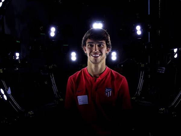 ז'ואאו פליקס במהלך סריקות הפנים של פיפ"א 20