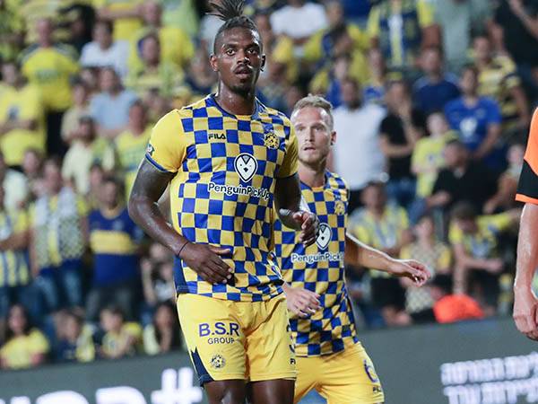 אמאדור. יעזוב להואסקה? (דני מרון)