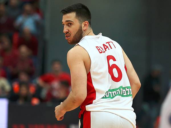 בלאט. "לא אכתים את האהבה שלי למשחק" (אלן שיבר)