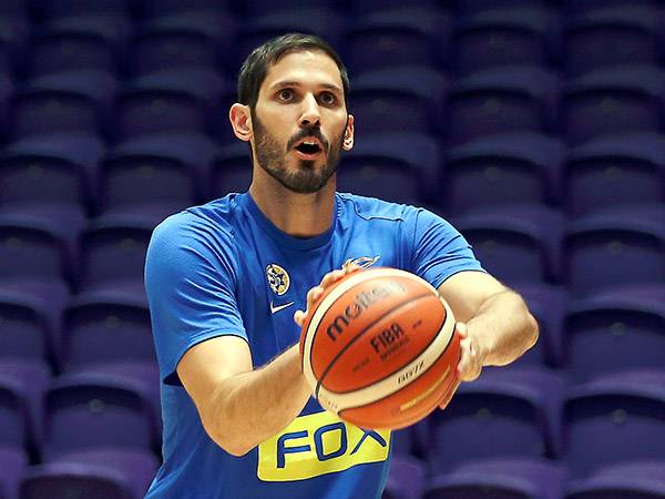 כספי. "עדיין יש לו את זה" (אלן שיבר)