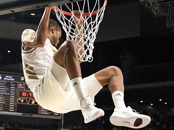 טבארס. שיתוף הפעולה עם קמפאסו עשה הרבה צרות (Getty Images)